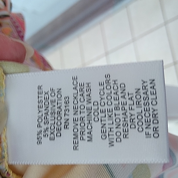 Top - Picture 4 of 5